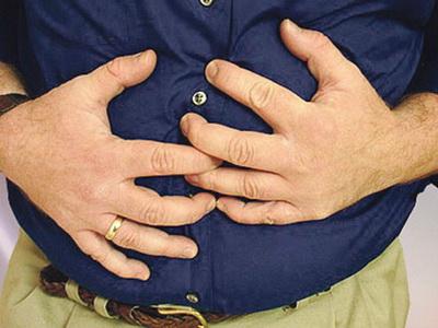 De viktigaste symptomen på magsår och gastrit